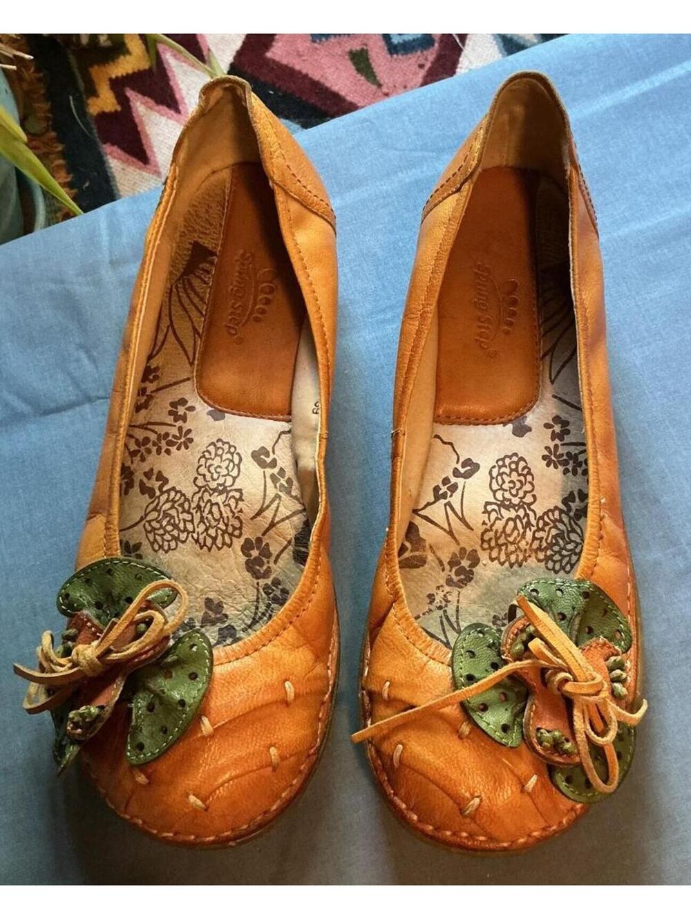 Spring Step Leather slip-on Comfort Shoes Flower Detail Women's Size 39